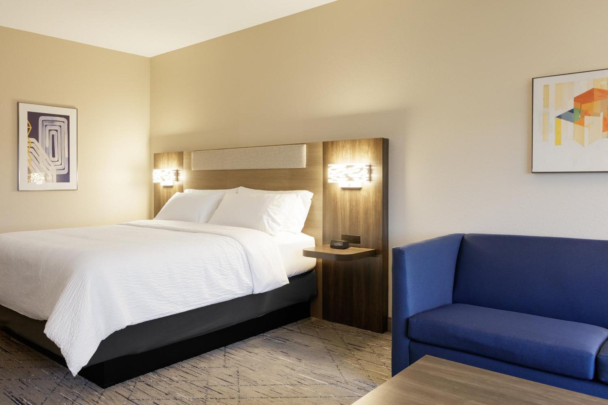 Holiday Inn Express Williamston By Ihg Екстериор снимка